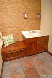 26 South Spoede Road Creve Coeur, MO 63141 - Photo 30 of 41 Gallery Image 30