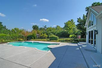 26 South Spoede Road Creve Coeur, MO 63141 - Photo 33 of 41 Gallery Image 33