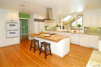 26 South Spoede Road Creve Coeur, MO 63141 - Photo 6 of 41 Gallery Image 6