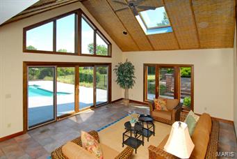 26 South Spoede Road Creve Coeur, MO 63141 - Photo 8 of 41 Gallery Image 8