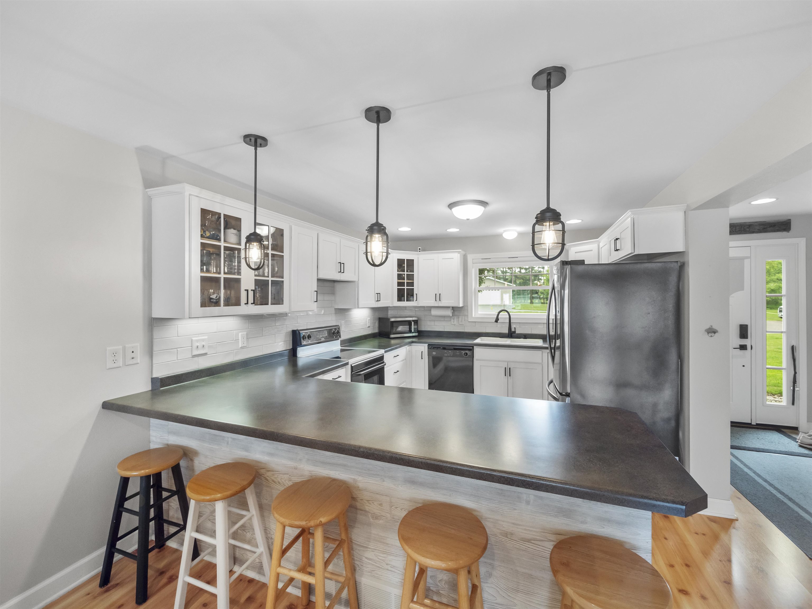 E1396 Grandview Road Waupaca, WI 54981 - Photo 6 of 46