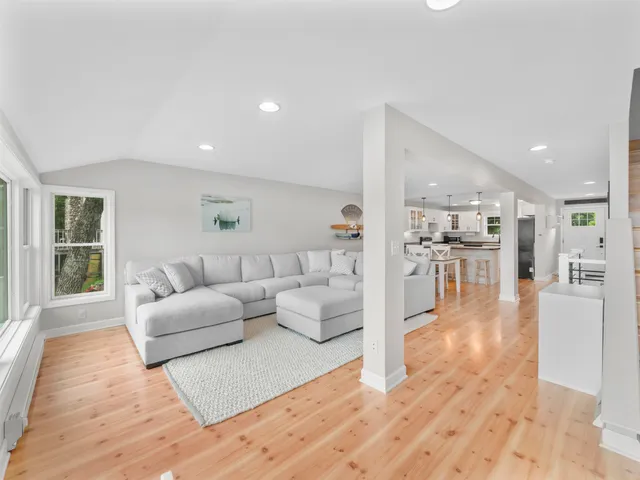 $1,590,000 | E1396 Grandview Road, Waupaca, WI 54981