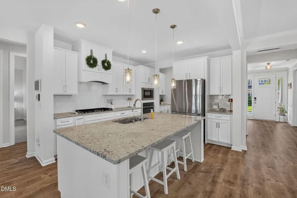 $675,000 | 4454 Benton Ml Drive, Fuquay-Varina, NC 27526