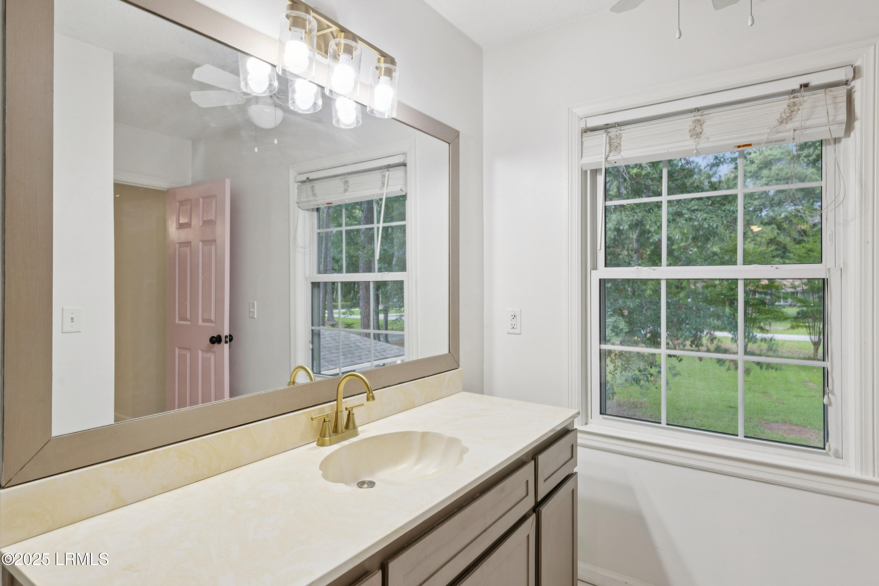 19 Pickens Street Beaufort, SC 29907 - Photo 29 of 43 19PickensStreet-IslandHouseMedia-0067