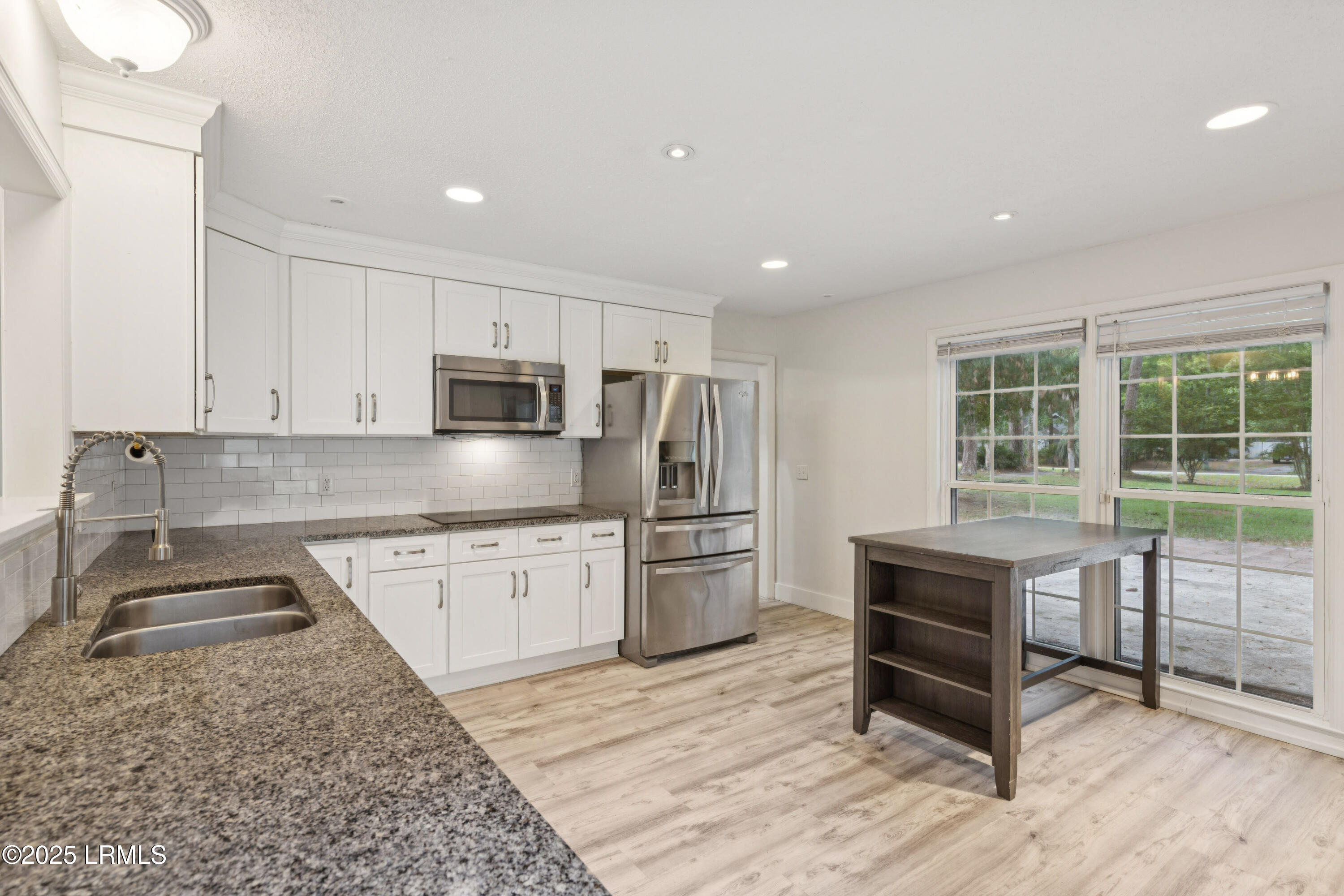 19 Pickens Street Beaufort, SC 29907 - Photo 8 of 43 19PickensStreet-IslandHouseMedia-0027