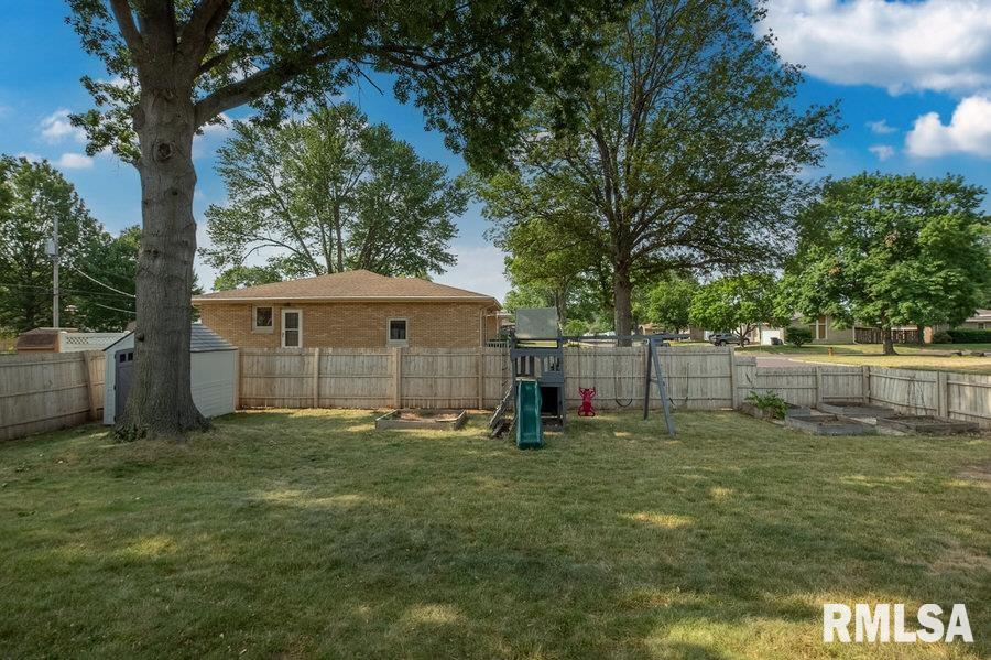 400 Sheridan Road Pekin, IL 61554 - Photo 34 of 35 Gallery Image 34