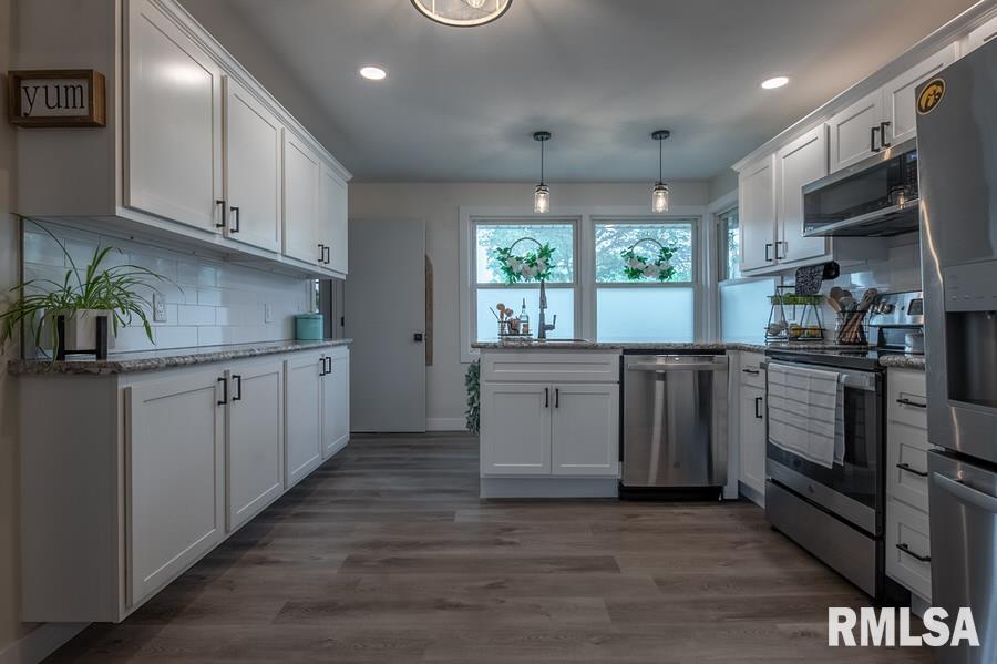 400 Sheridan Road Pekin, IL 61554 - Photo 9 of 35 Gallery Image 9