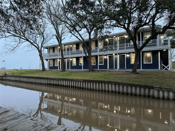 $695,000 | 5202 County Road 469, Brazoria, TX 77422