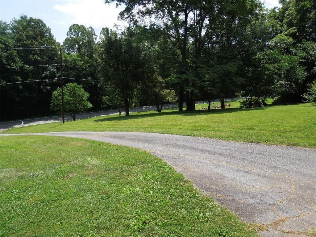 4801 Calico Road Lenoir, NC 28645 - Photo 4 of 35 Gallery Image 4