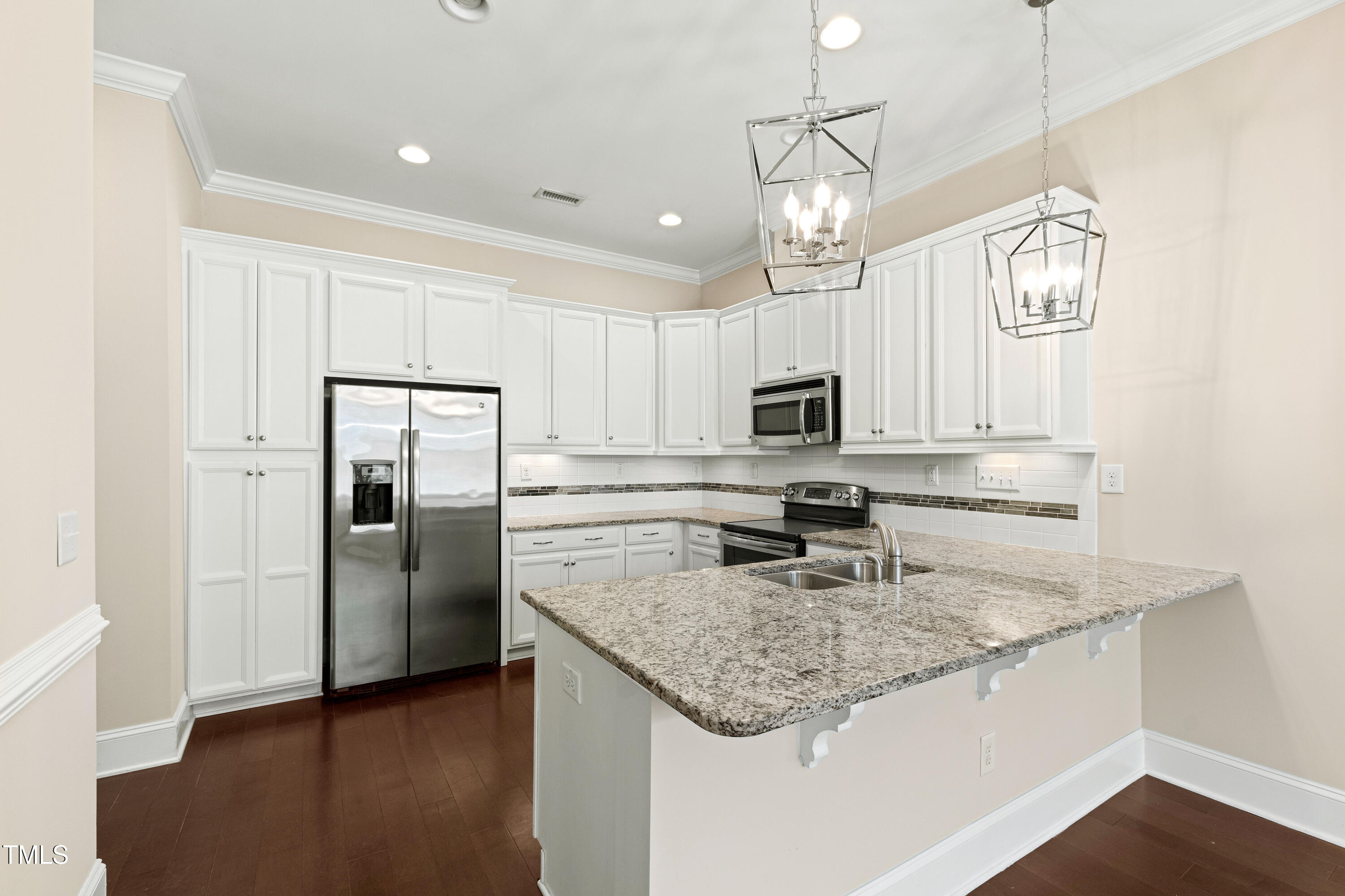 525 Fallon Grove Way Raleigh, NC 27608 - Photo 10 of 49 Fallon (10)