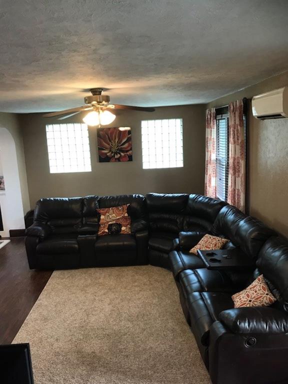 325 Reed Street Jeannette, PA 15644 - Photo 6 of 17 Gallery Image 6