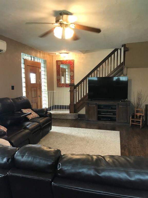 325 Reed Street Jeannette, PA 15644 - Photo 8 of 17 Gallery Image 8