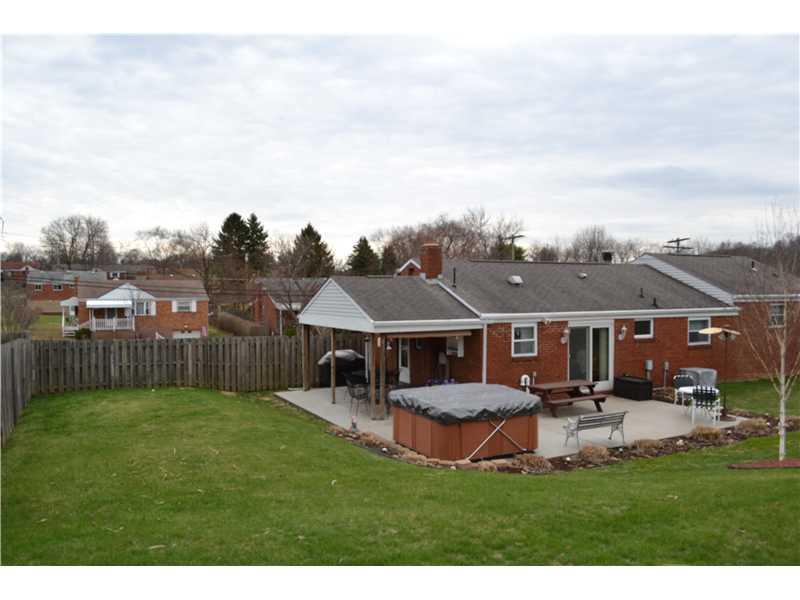 5346 Blossom Road Baldwin, PA 15236 - Photo 19 of 19 Exterior Back.