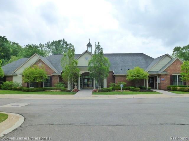 3446 Tremonte Circle, Unit 163 Rochester, MI 48306 - Photo 19 of 26 P1010987.jpg