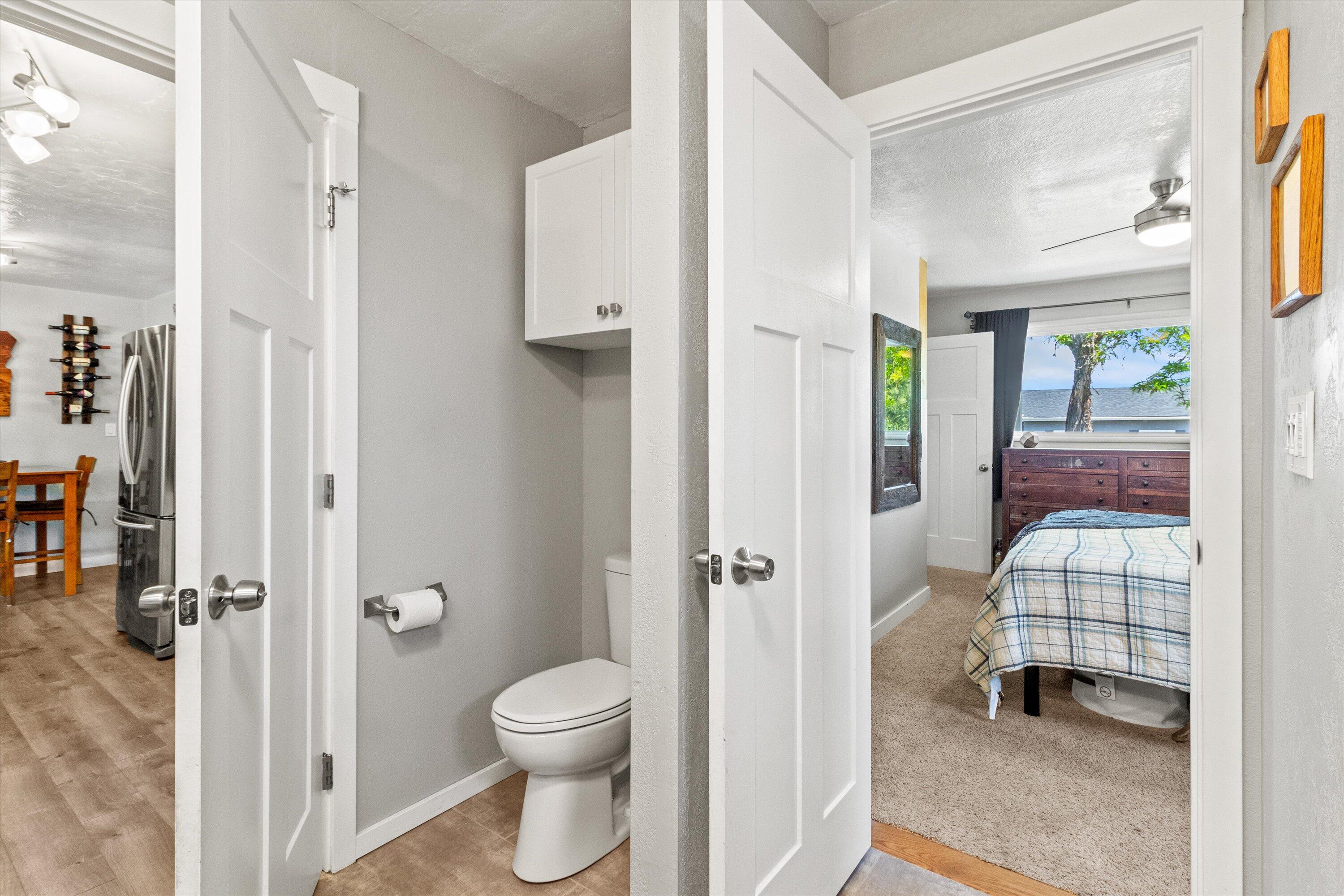 930 Oak Street Central Point, OR 97502 - Photo 15 of 32 Gallery Image 15