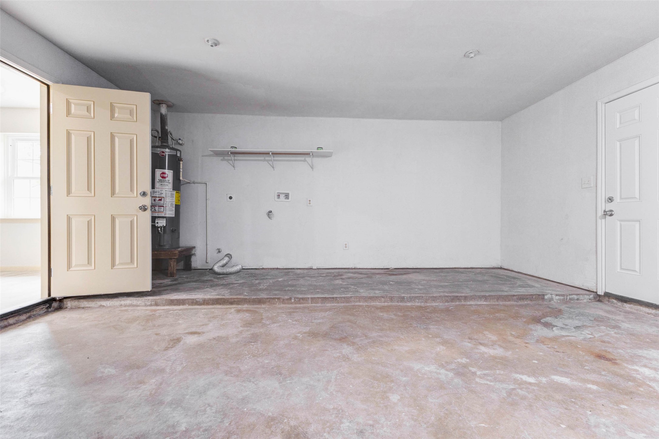 5319 Ridgestone Street Houston, TX 77053 - Photo 23 of 26 a view of empty room