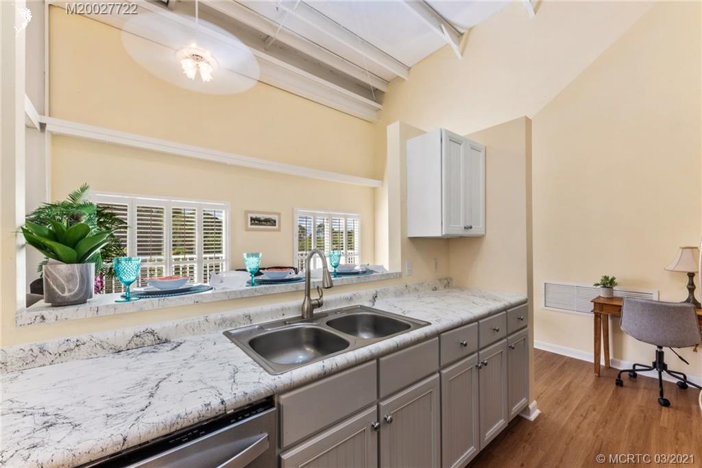 439 Northeast Baker Road Stuart, FL 34994 - Photo 11 of 33 Gallery Image 11