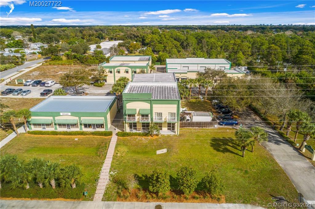 439 Northeast Baker Road Stuart, FL 34994 - Photo 28 of 33 Gallery Image 28