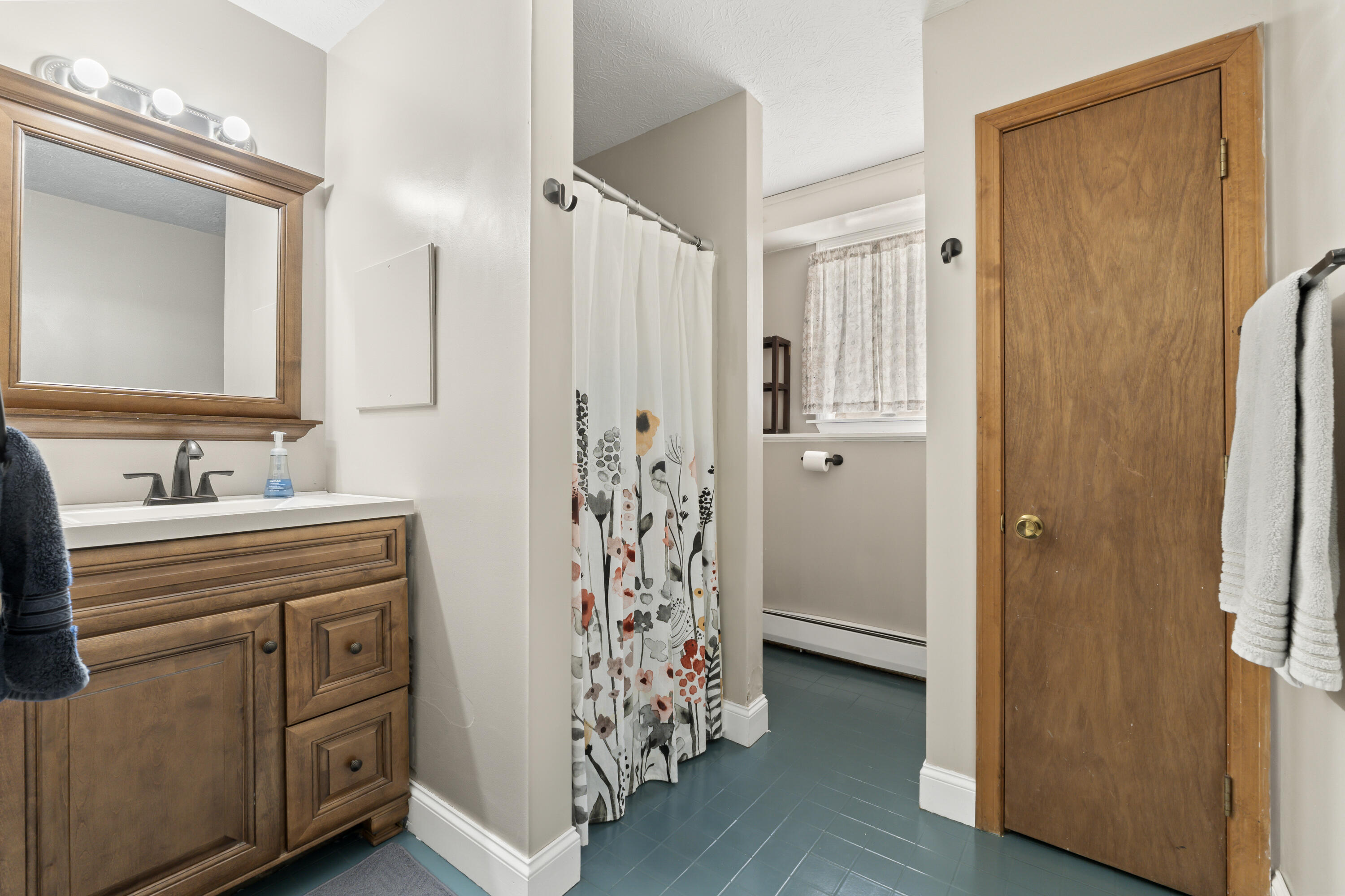 77 Lincoln Road Saco, ME 04072 - Photo 41 of 49 77 Lincoln Rd20250117_0173