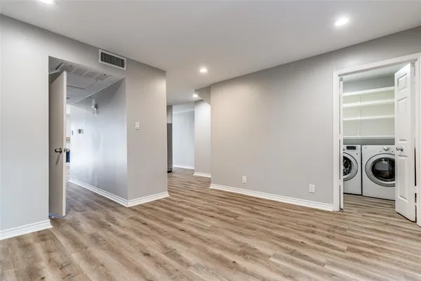 $2,300 | 15909 Archwood Lane, Unit 1026, Dallas, TX 75248
