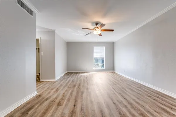 $2,300 | 15909 Archwood Lane, Unit 1026, Dallas, TX 75248