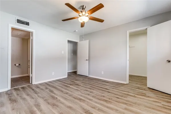 $2,300 | 15909 Archwood Lane, Unit 1026, Dallas, TX 75248