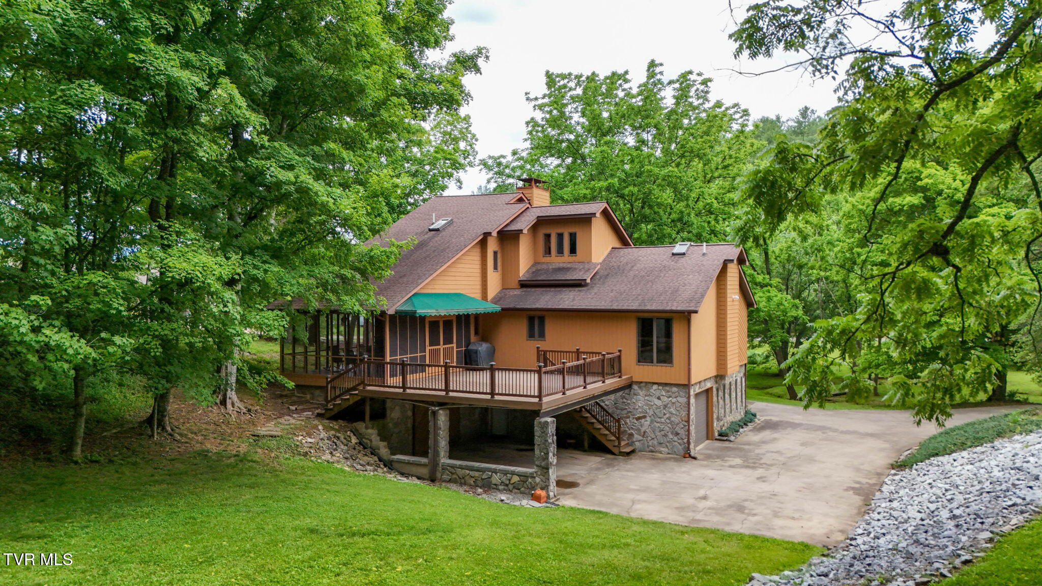 299 South Rufe Taylor Road Greeneville, TN 37745 - Photo 59 of 68 -299 S Rufe Taylor Drone GL-5