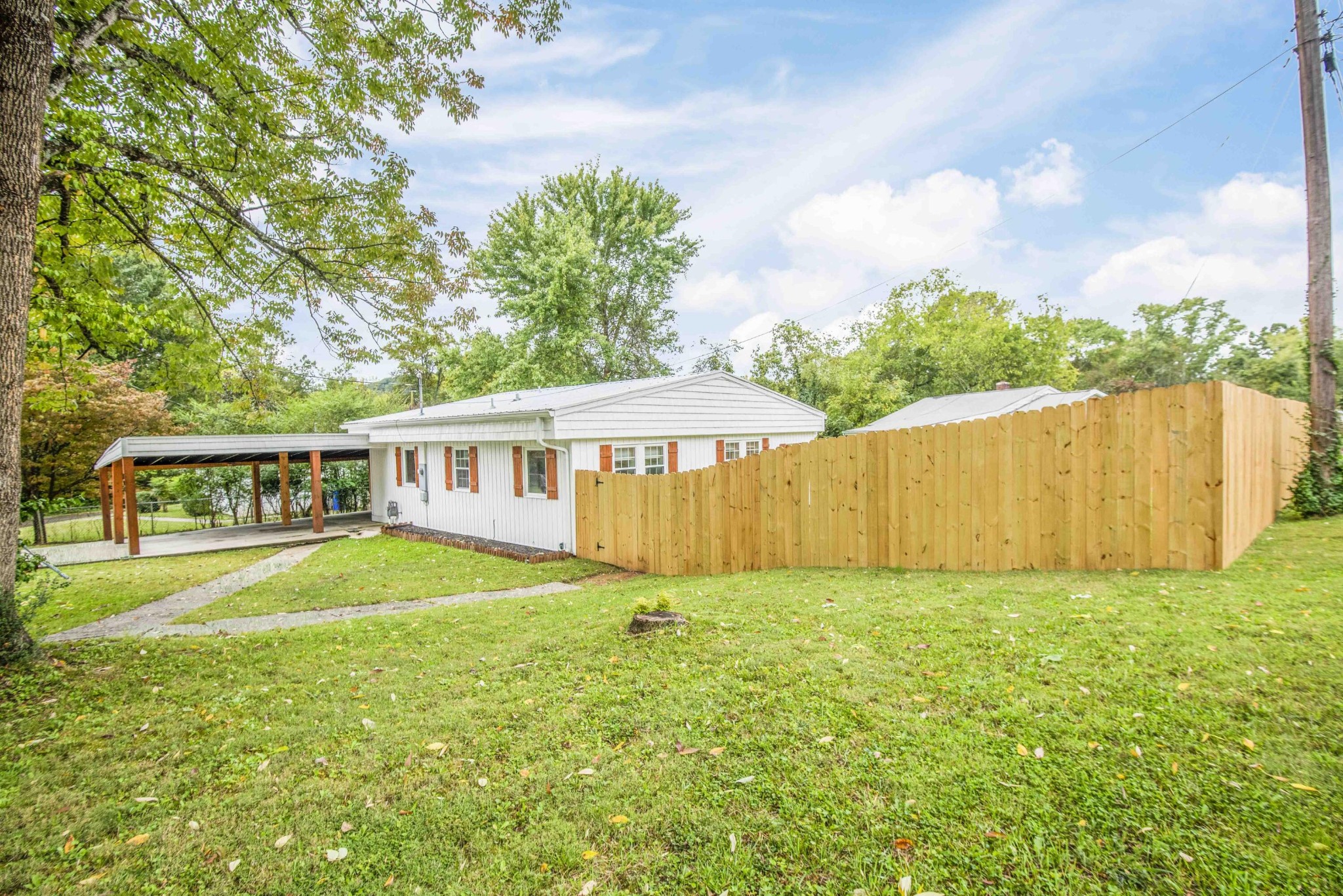 103 Queens Road Oak Ridge, TN 37830 - Photo 3 of 38