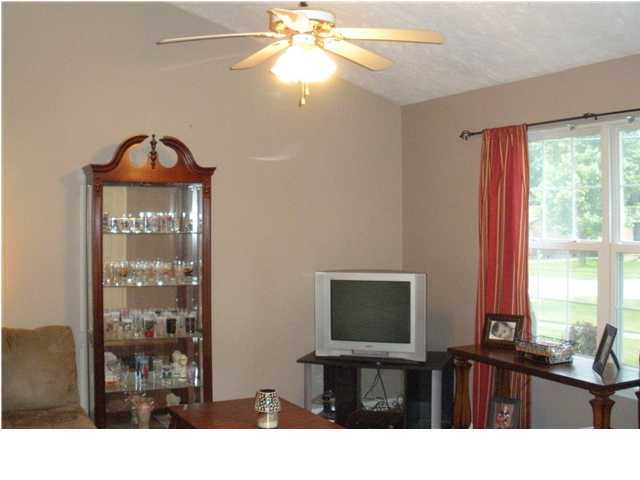 6400 Price Ln Road Louisville, KY 40229 - Photo 2 of 8 Additional Photo