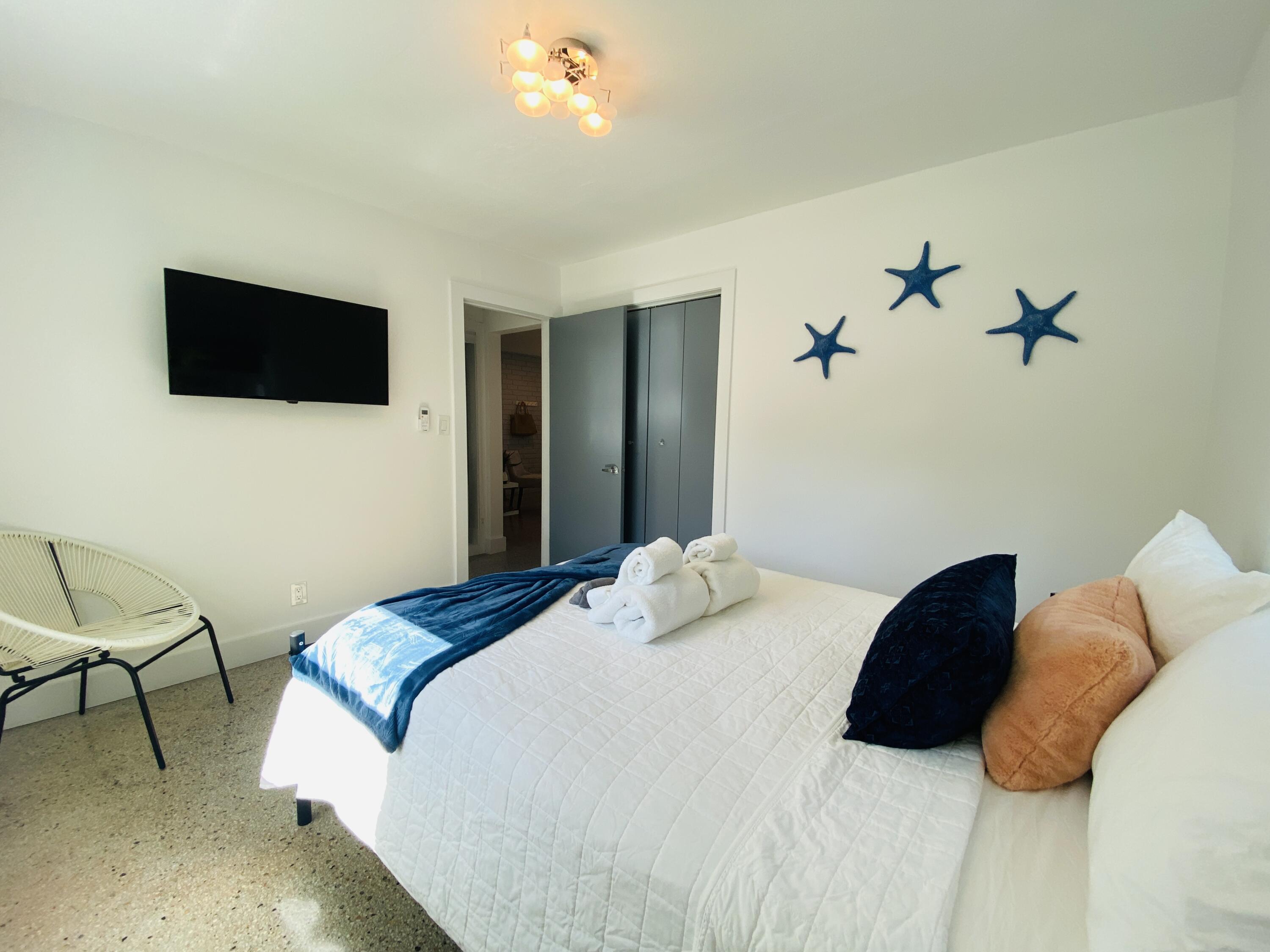 304 Southeast 3rd Street Delray Beach, FL 33483 - Photo 11 of 35 IMG_3001