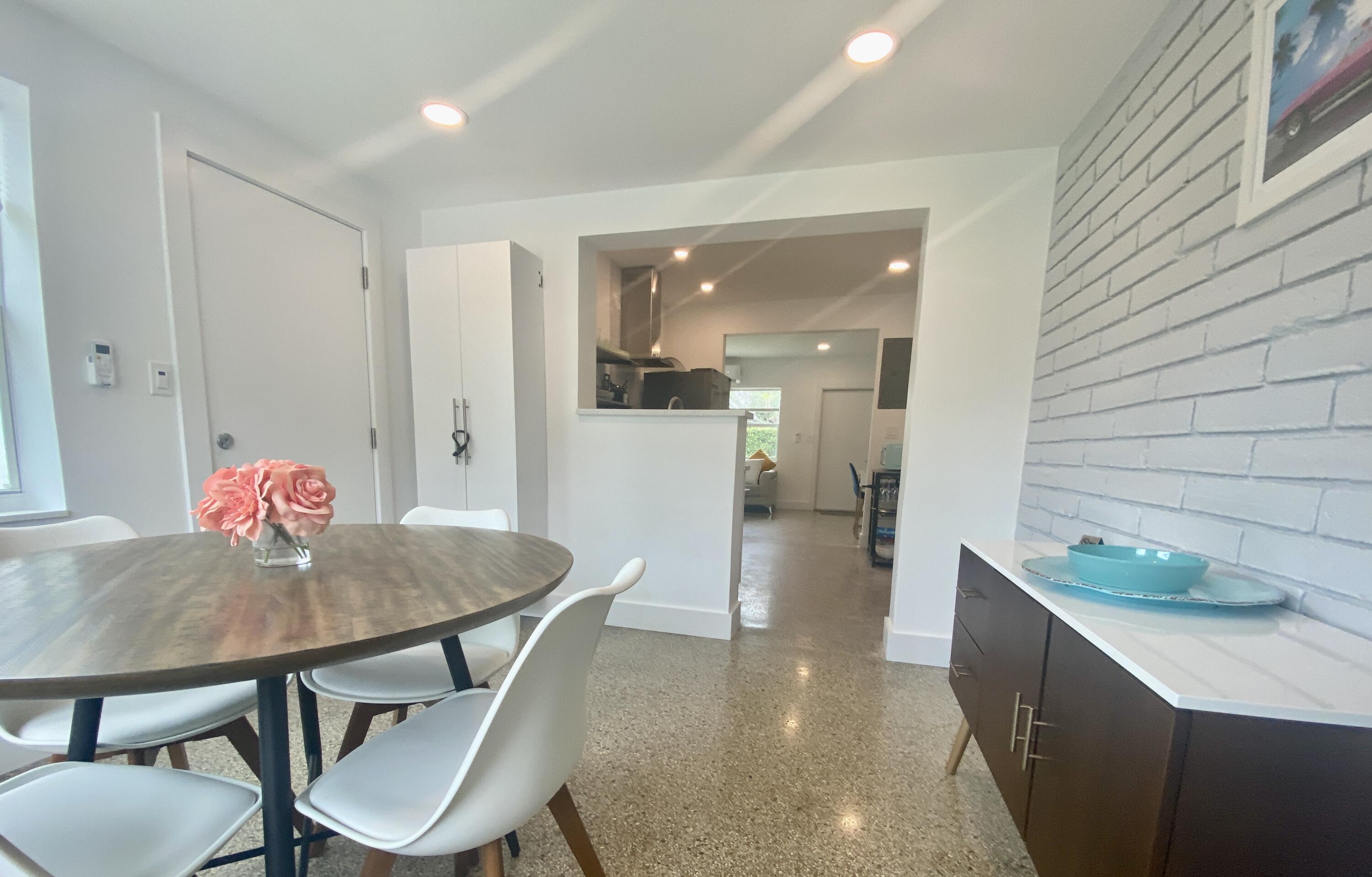 304 Southeast 3rd Street Delray Beach, FL 33483 - Photo 18 of 35 IMG_9106