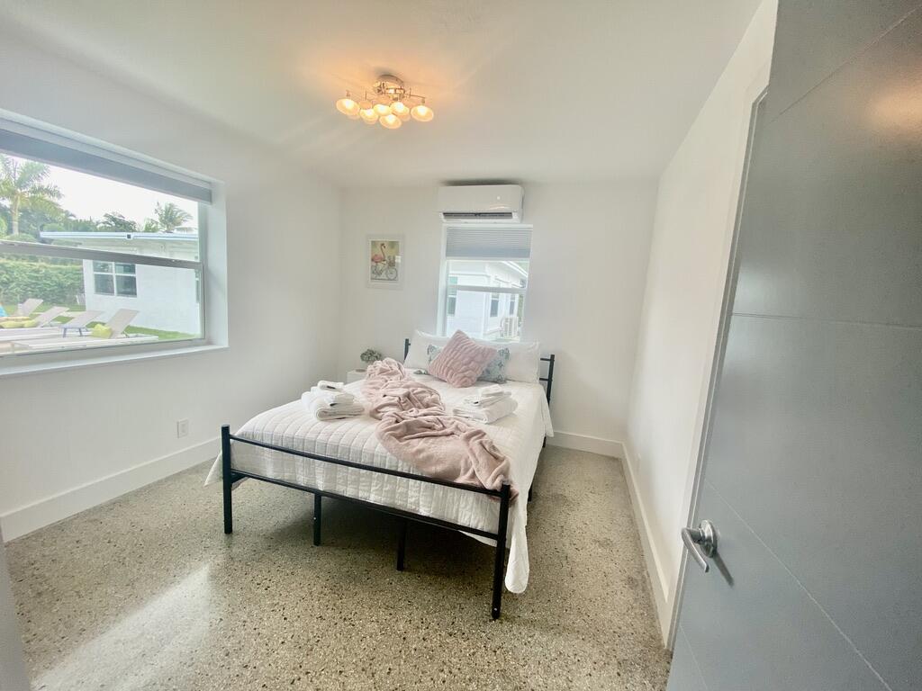 304 Southeast 3rd Street Delray Beach, FL 33483 - Photo 27 of 35 56C3CF6D-C897-4A0B-B472-4CAA1B25AC4D_1_1