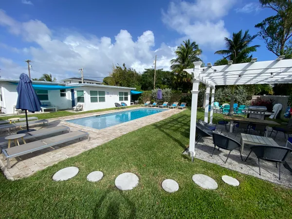 $2,700,000 | 304 Southeast 3rd Street, Delray Beach, FL 33483