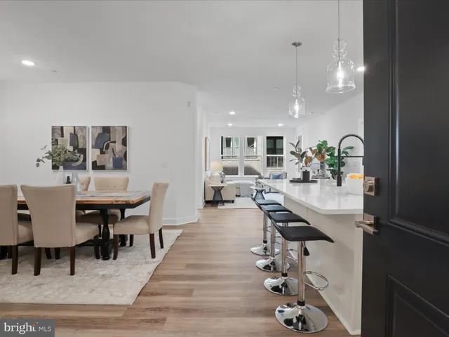 $520,000 | 21731 Dovekie Terrace, Unit 205, Ashburn, VA 20147