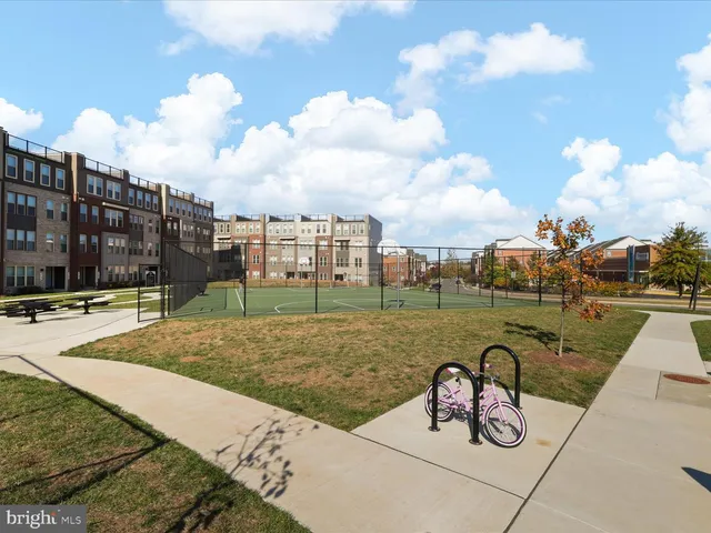 $520,000 | 21731 Dovekie Terrace, Unit 205, Ashburn, VA 20147