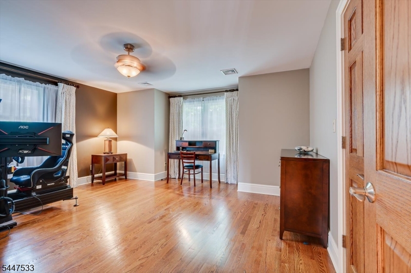 4 Edgewood Road Edison, NJ 08820 - Photo 37 of 45