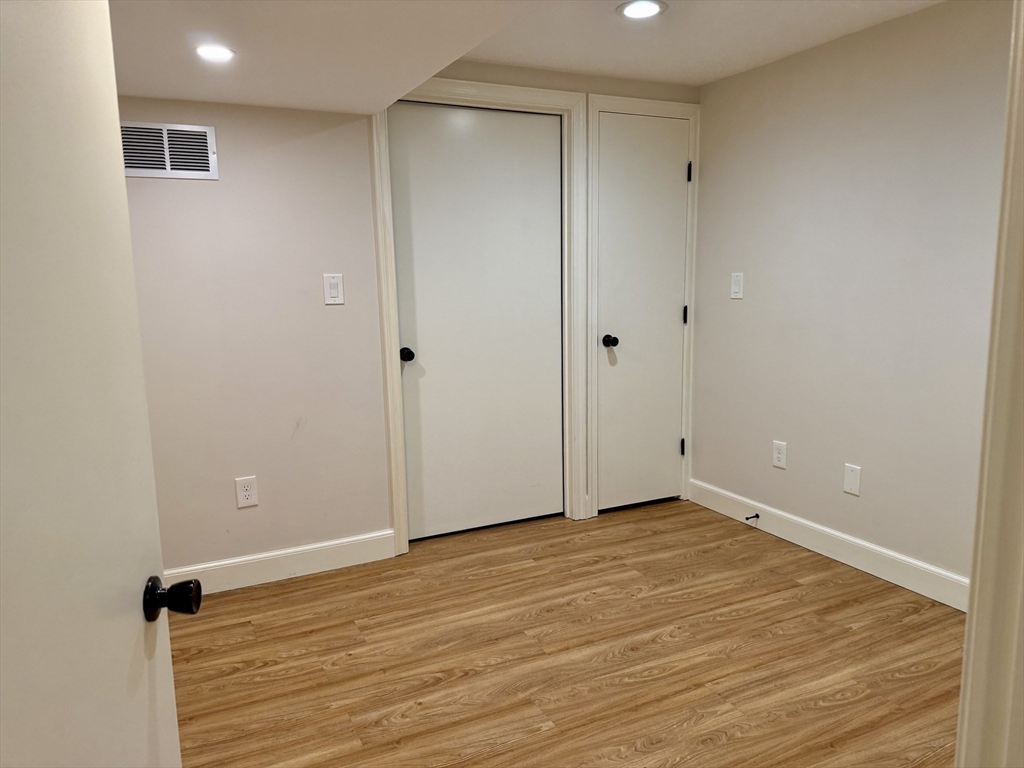 109 Elmwood Road Wellesley, MA 02481 - Photo 7 of 17