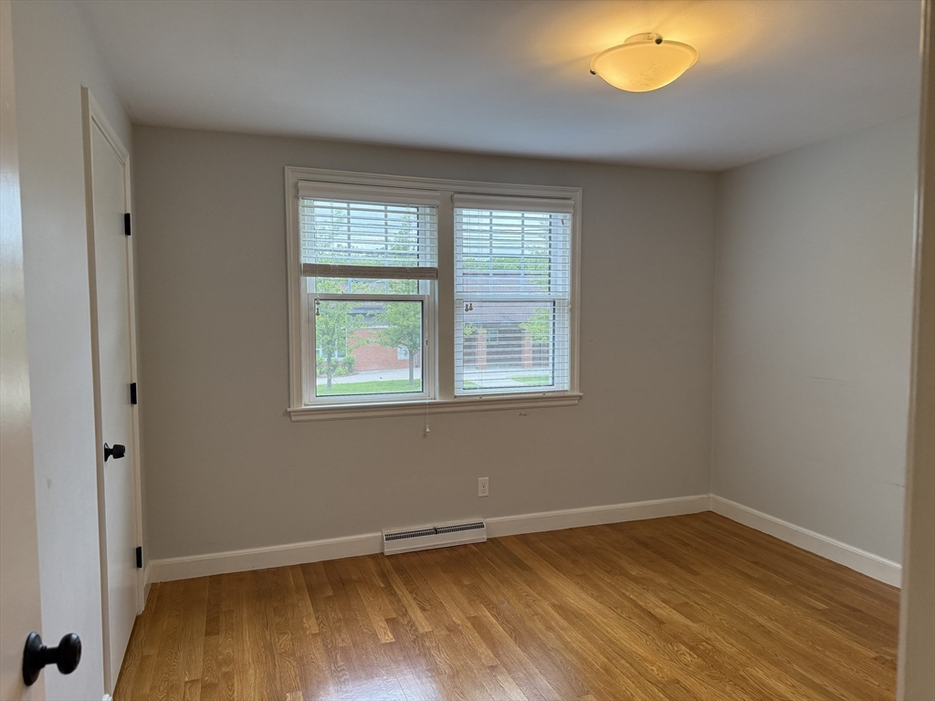 109 Elmwood Road Wellesley, MA 02481 - Photo 8 of 17
