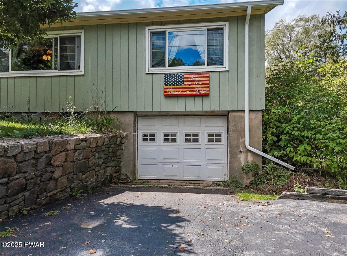 183 Hemlock Grove Road Greentown, PA 18426 - Photo 59 of 86 59-Photo Aug 14 2025- 2 03 07 PM