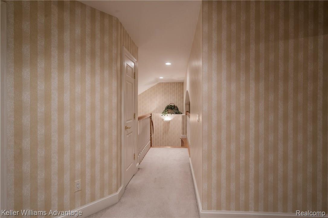 4656 Oakhurst Ridge Road Clarkston, MI 48348 - Photo 16 of 87 4656 Oakhurst Ridge Ln Clark.-89