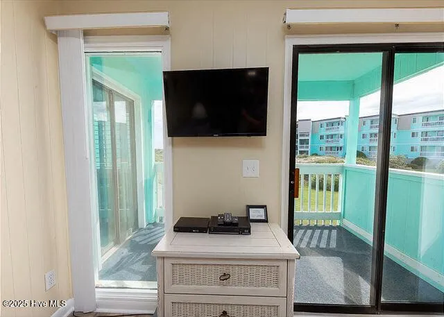 $369,500 | 301 Commerce Way, Unit 117, Atlantic Beach, NC 28512