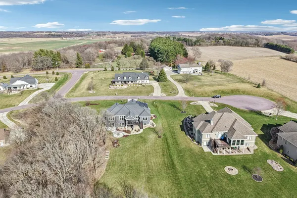 $1,149,900 | 6211 Amethyst Drive, Waunakee, WI 53597