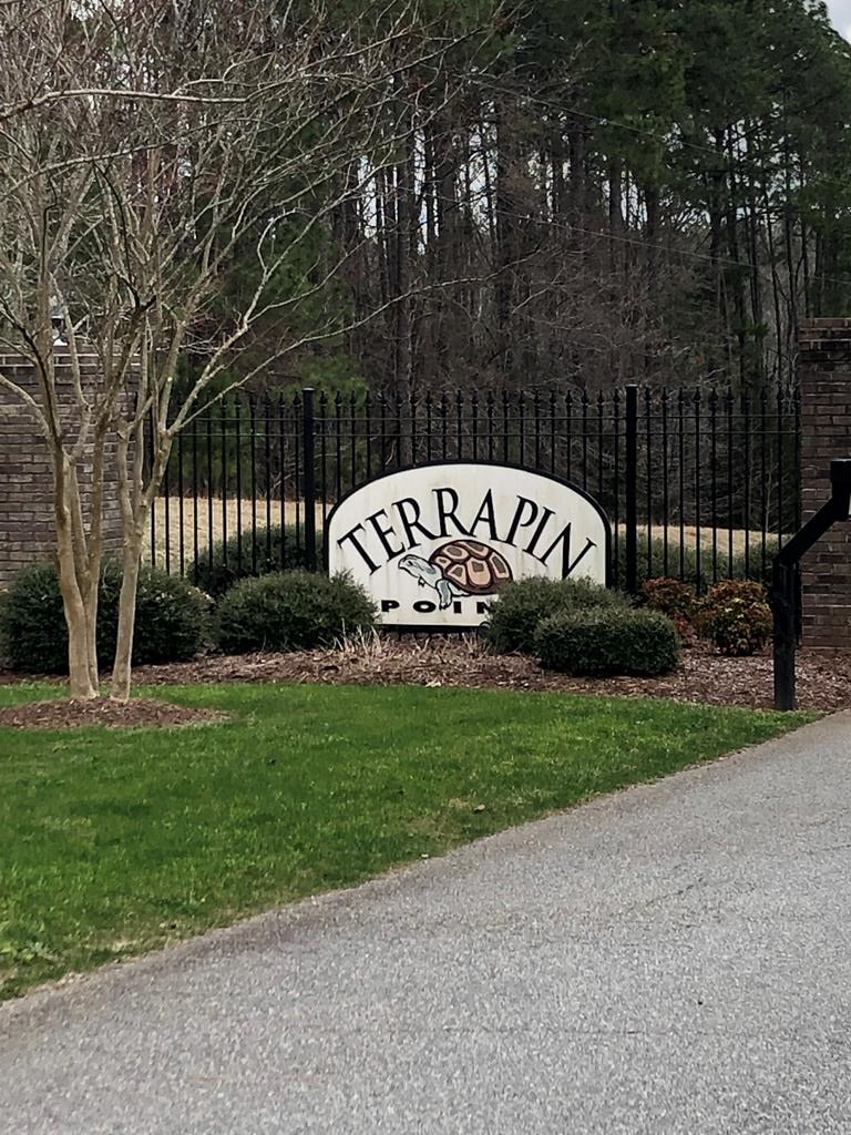 413 Terrapin Pointe Road Hodges, SC 29653 - Photo 7 of 7