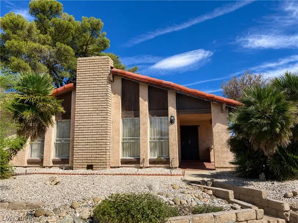 $2,500 | 5388 Hibbetts Drive, Las Vegas, NV 89103