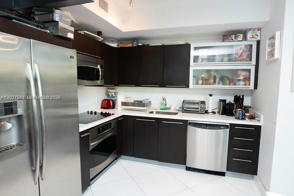90 Southwest 3rd Street, Unit TH301 Miami, FL 33130 - Photo 12 of 17