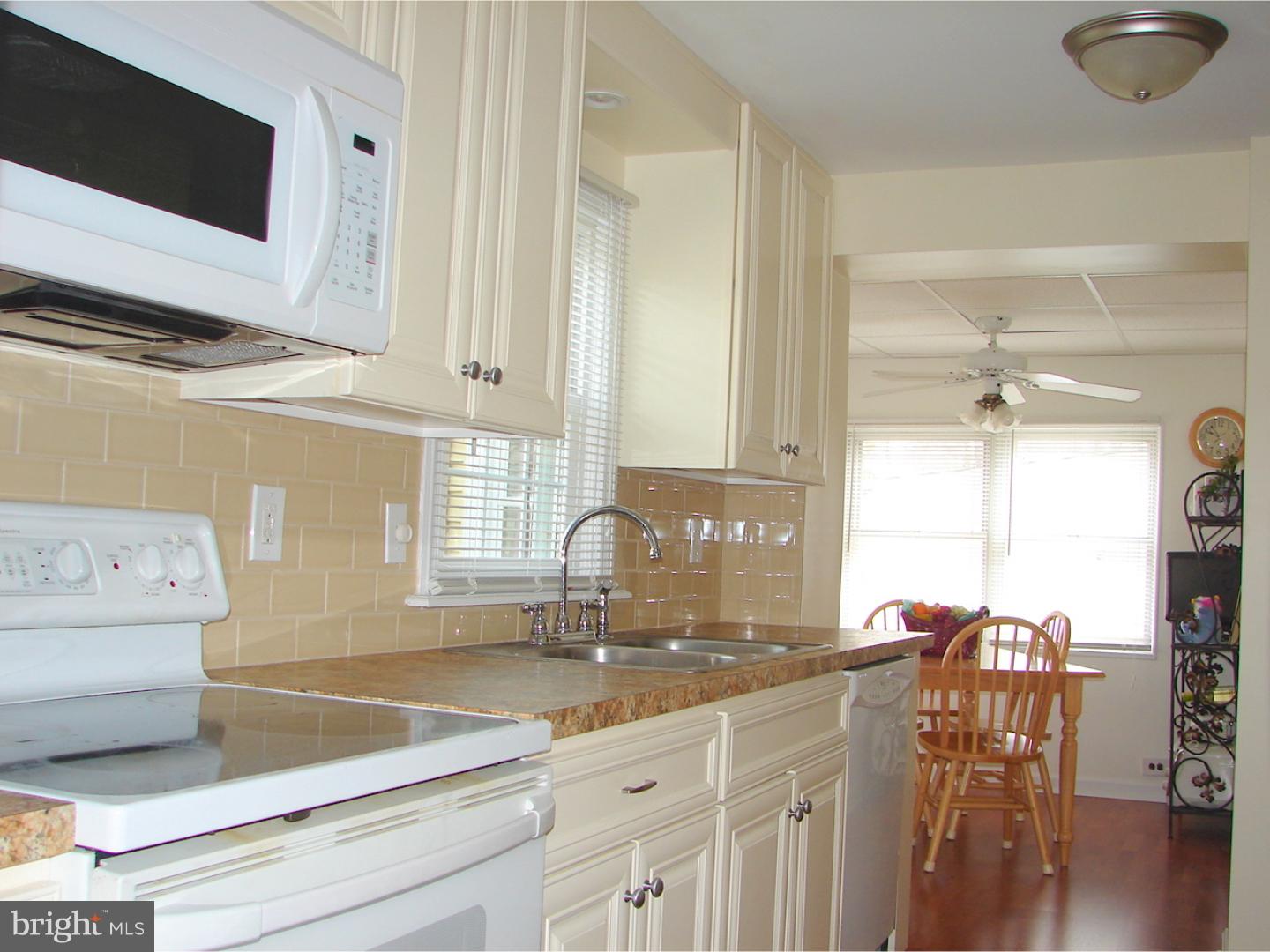 527 Ridley Circle Morton, PA 19070 - Photo 8 of 20 Gallery Image 8