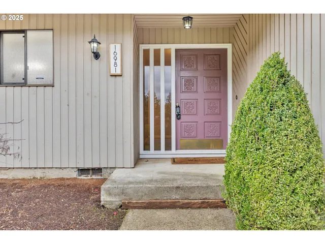 a view of a door of the house
