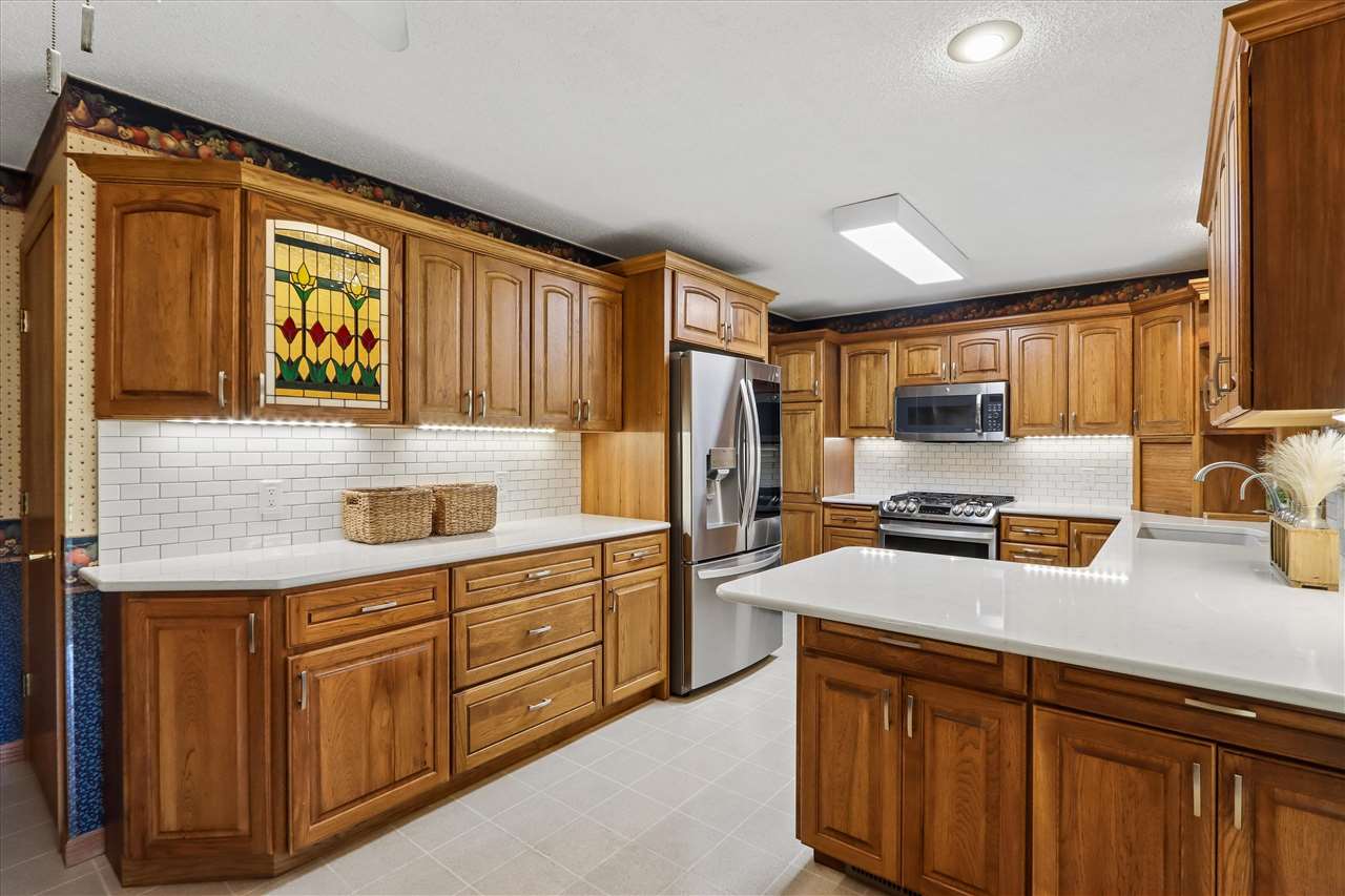 128 Country Club Road Williamsburg, IA 52361 - Photo 4 of 36 Gallery Image 4