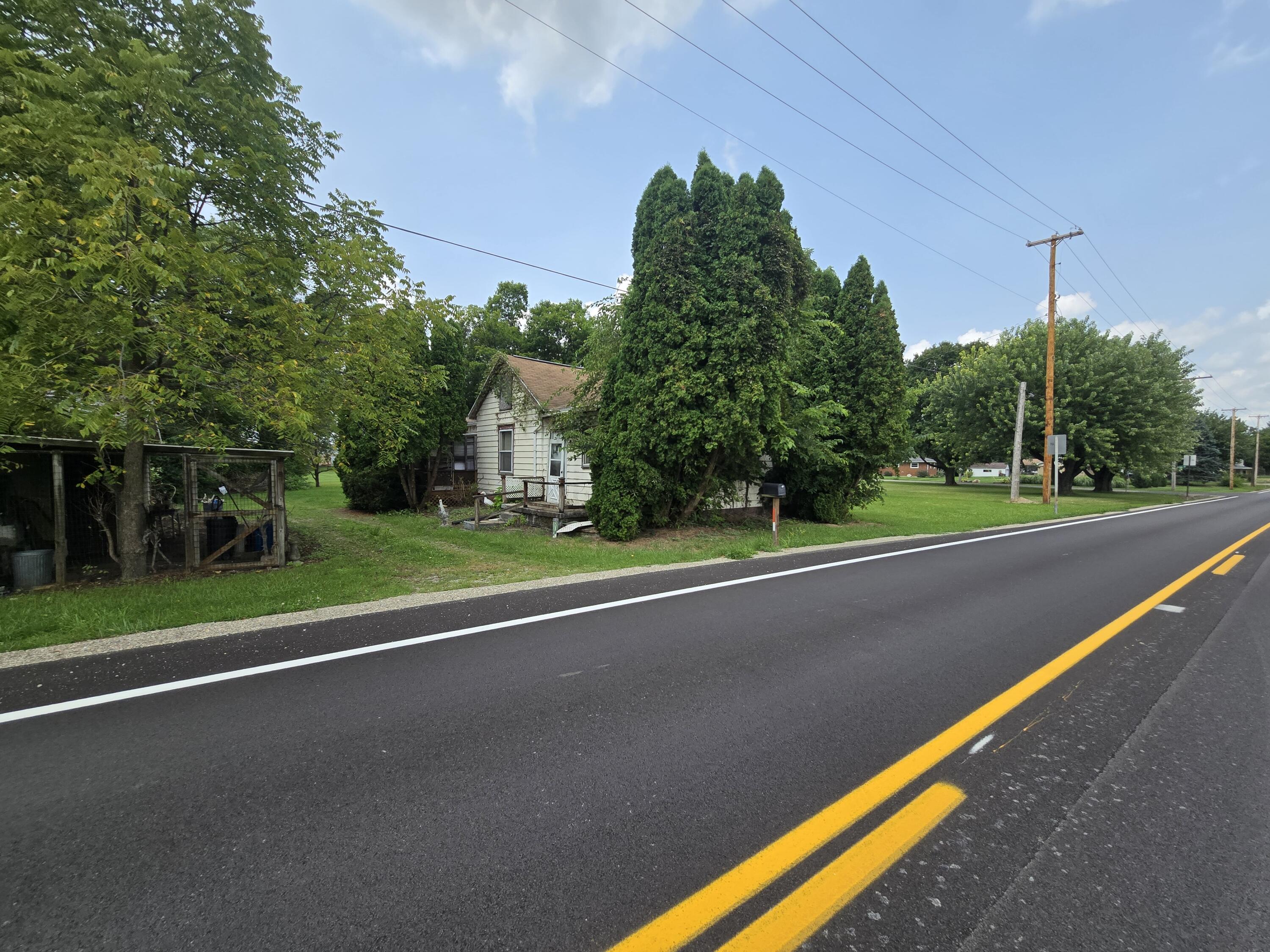 2865 Mechanicsburg Road Springfield, OH 45503 - Photo 4 of 20 20260809_140645