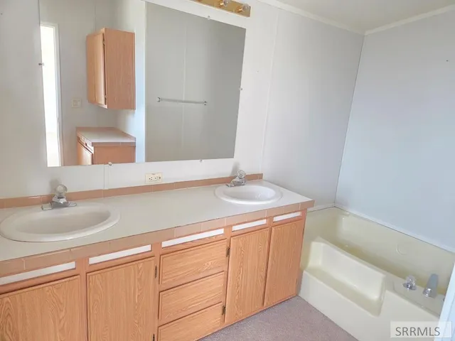 $179,900 | 1864 Falcon Circle West, Pocatello, ID 83204